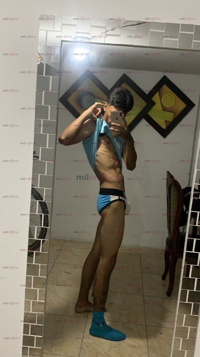 FOTOS DE DE PEREIRA, CHICO HETEROSEXUAL DEMASIADO ARRECHO Y CON UNA VERGA GRANDE