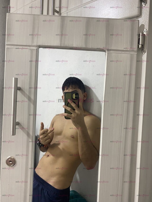 FOTOS DE SI TENGO SITIO RESERVADO NIÑO DE 19 AÑOS ARRECHO SIN COMPLICACIONES