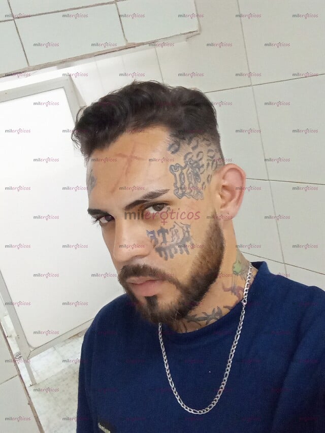 FOTOS DE HOLA SOY ASMODEO, ALTO, BARBON, TATUADO, GUAPO BIEN DOTADO ATLETICO