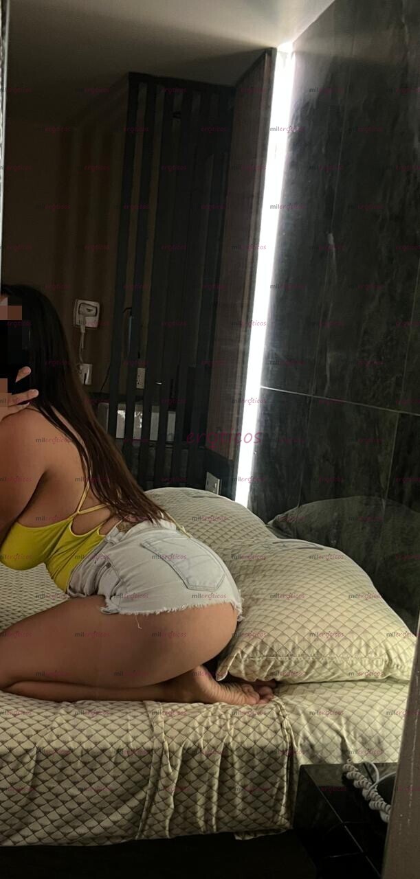 FOTOS DE CUERPO DE MODELO NATURAL DISPUESTA A HACERTE LO MÁS DELICIOSO QUE TE IMAGINAS