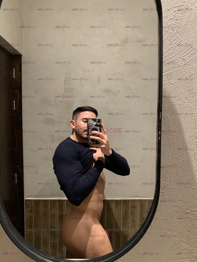 FOTOS DE UN CHICO EDUCADO, COMPLACIENTE Y CON GANAS DE PASARLA MUY RICO