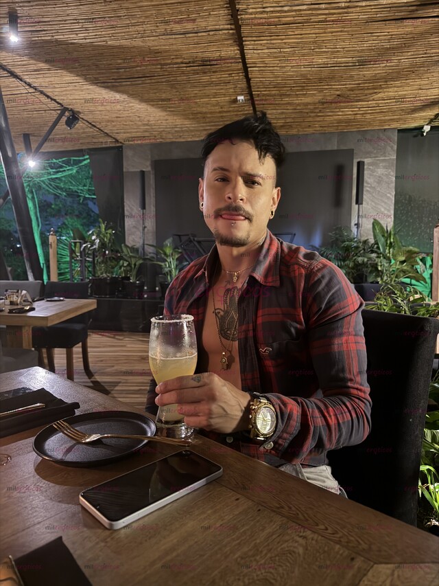 FOTOS DE DOMINÓ PUTICAS BIEN CERDAS PA MÉARLAS POR DENTRO RICO COMO ES Y DARLE MANO