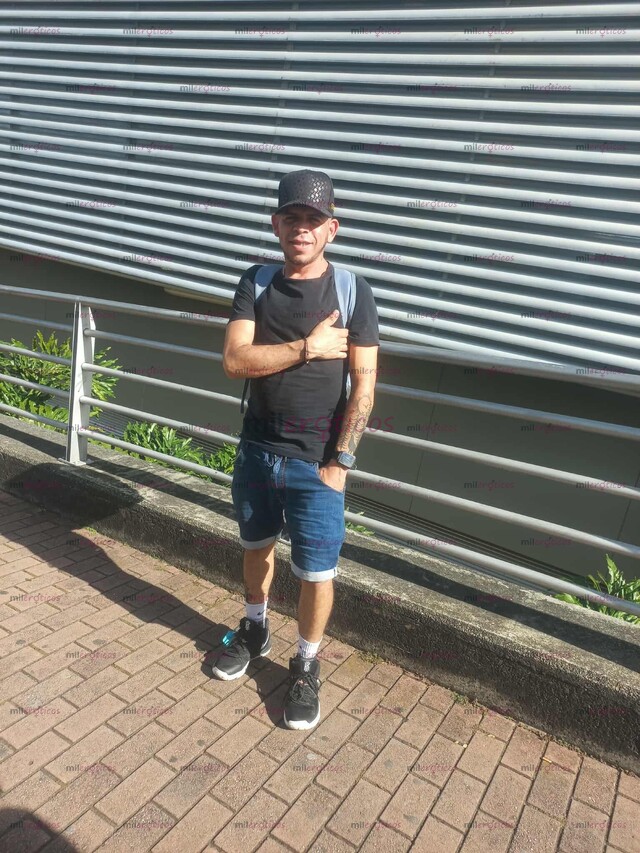 FOTOS DE HOMBRE ARDIENTE, GUAPO Y LISTO PARA CUMPLIR TUS DESEOS