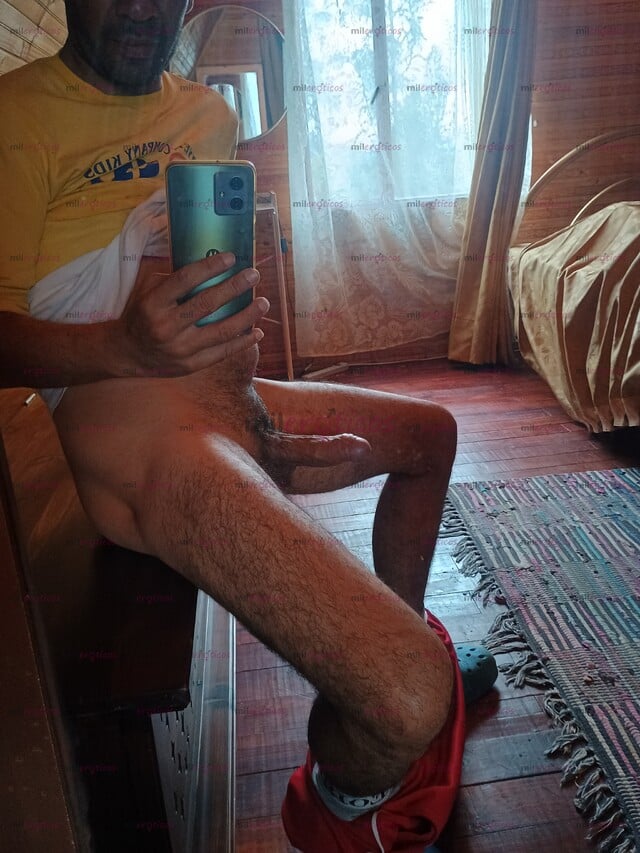 FOTOS DE BLANQUITO Y LECHERO Y VERGA GRUESA HAGO FETICHE Y SOY BISEXUAL Y VERSÁTIL