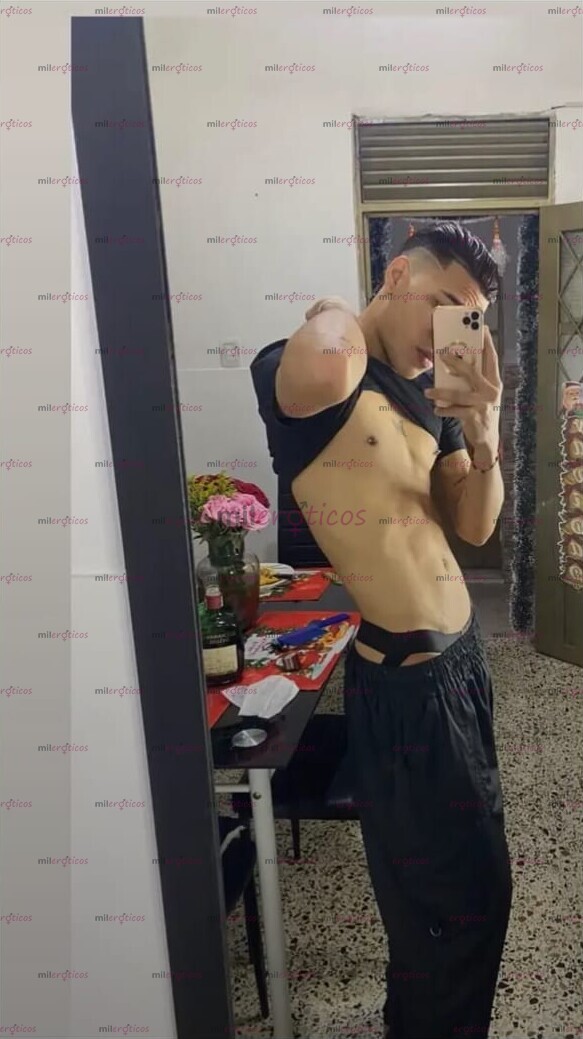 FOTOS DE SOMOS VARIOS JÓVENES PARA MÁS INFORMACIÓN AL WHATSAPP