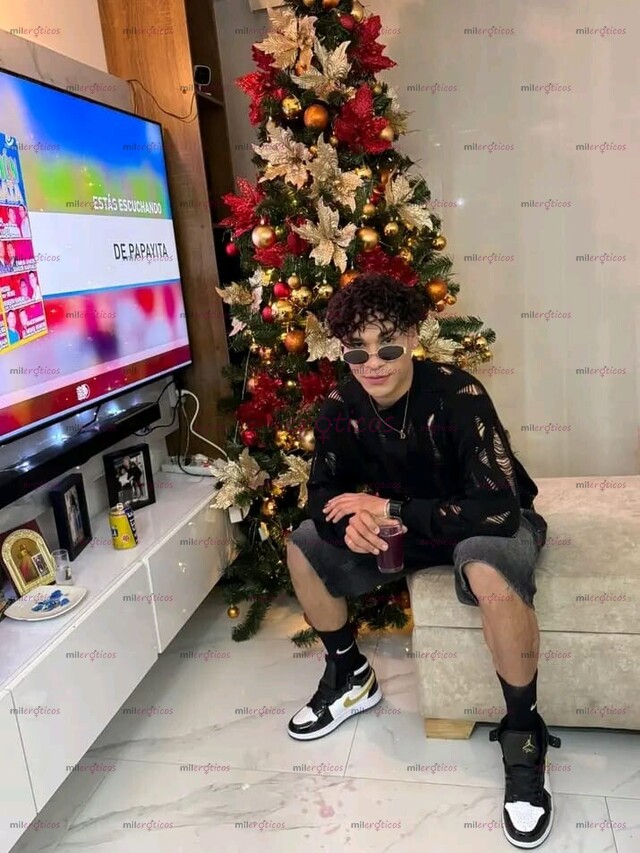 FOTOS DE SOMOS VARIOS JÓVENES PARA MÁS INFORMACIÓN AL WHATSAPP