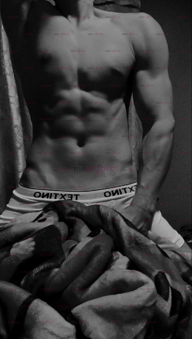 FOTOS DE REGIO DE 20 AÑOS, 1,85M DELGADO CON CUERPO ATLÉTICO