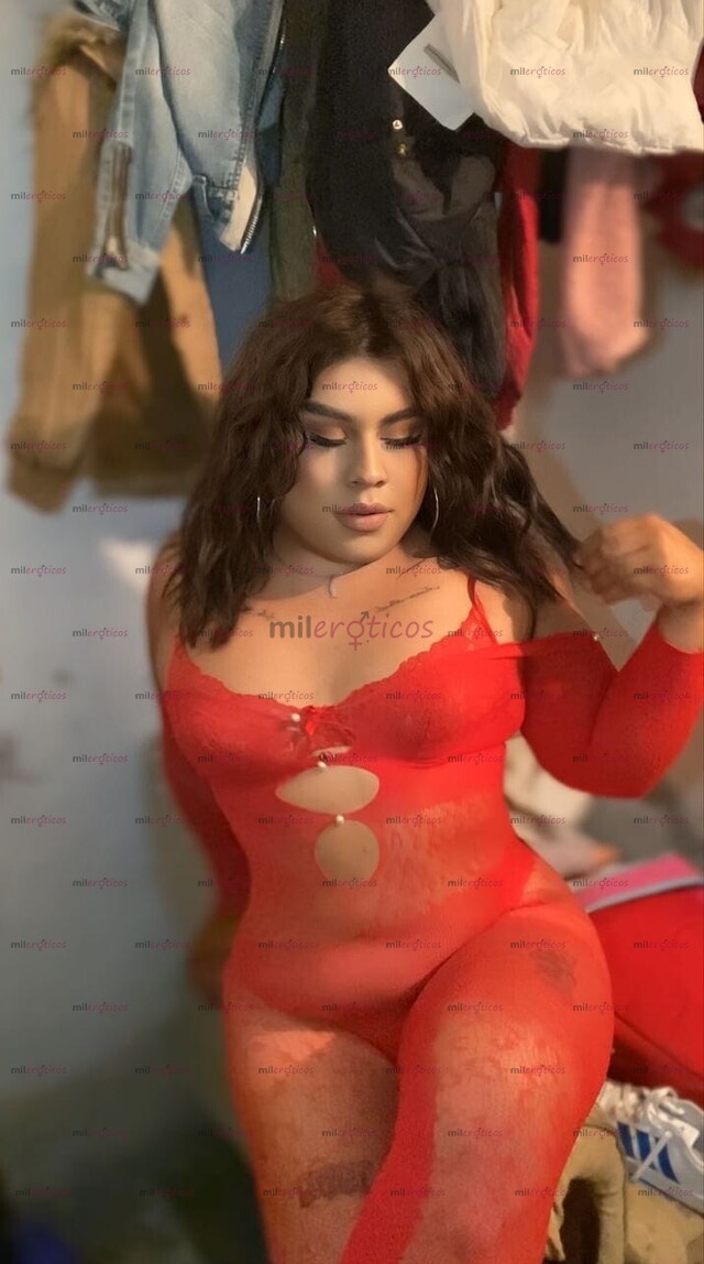 FOTOS DE TU PELINEGRA FAVORITA , PASEMOS UN MOMENTO RICO