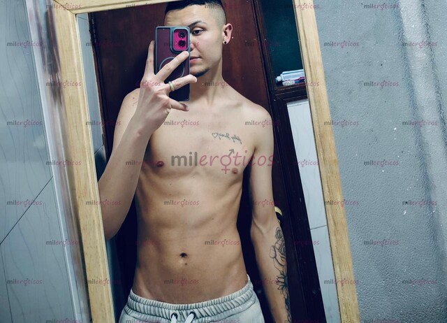 FOTOS DE CHICO JOVEN NUEVO EN LA CIUDAD . COMPLACIENTE