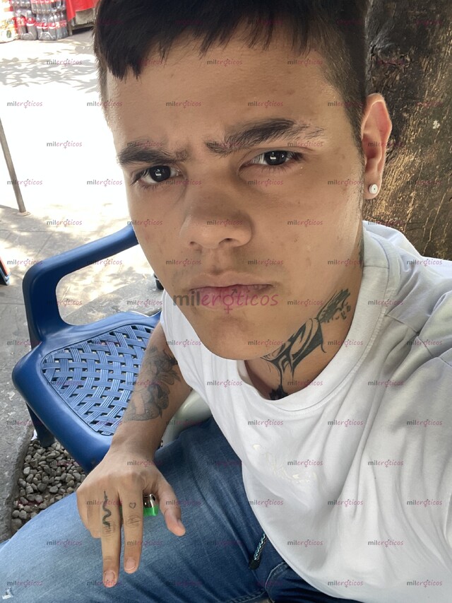 FOTOS DE CHICO CALIENTE EN BUSCA DE DIVERSIÓN Y PLACER