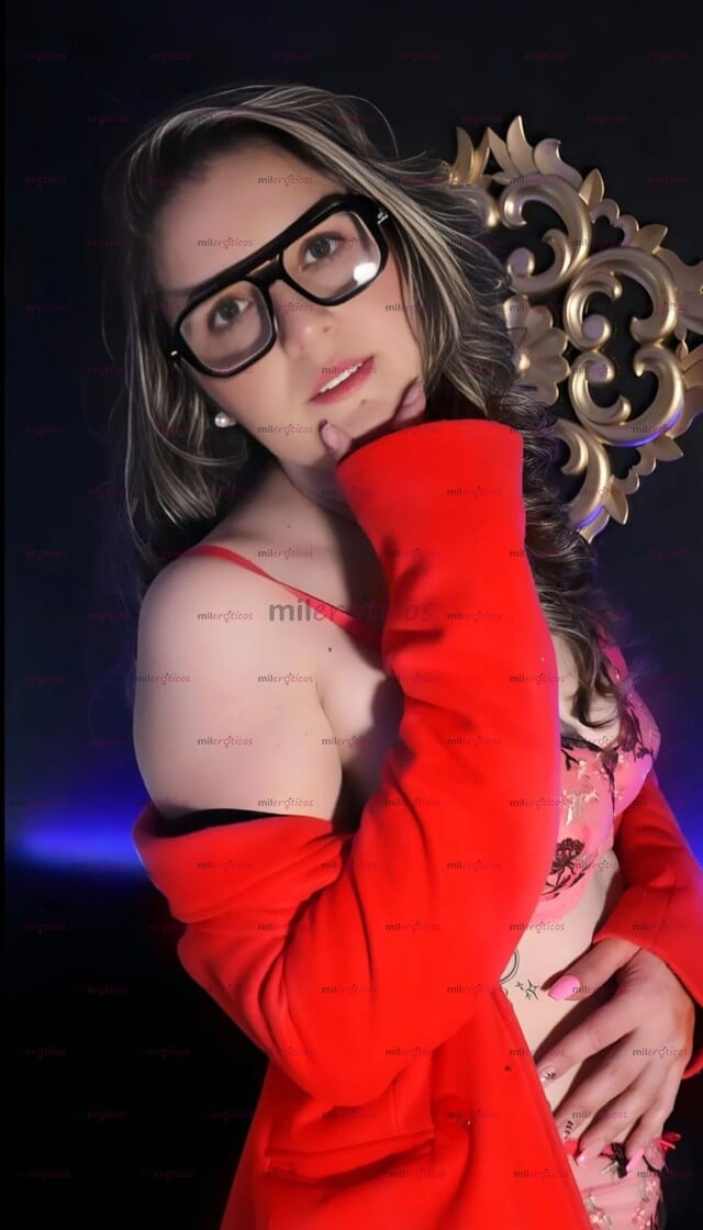 FOTOS DE MONA MADURA CALIENTE CON BUENA COLA, CON GANAS DE UNA BUENA POLLA DESDE 10.000