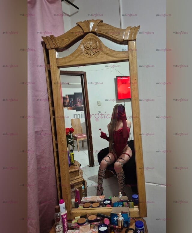 FOTOS DE VERONIKA BOMBA EXÓTICA VERGONA Y JUGUETONA