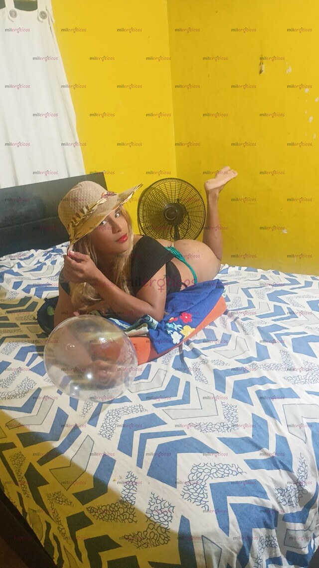 FOTOS DE HOLA MIS AMORES ME PRESENTO MI NOMBRE ES NABORA SOY UNA HERMOSA CHICA TRANS RECI