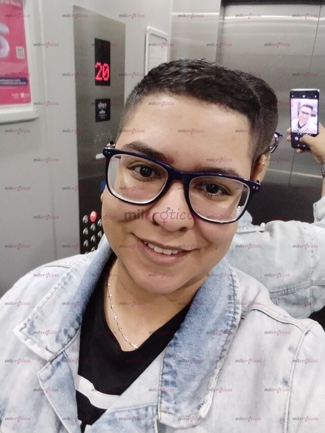 FOTOS DE HOLA SOY DAVID UN CHICO TRANS SERIO Y DISCRETO