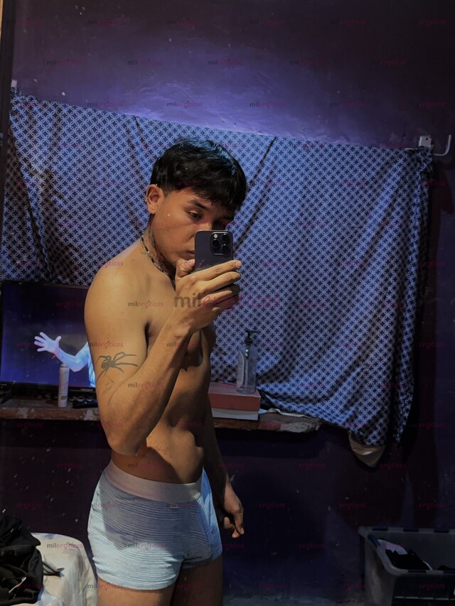 FOTOS DE CHICO ALTO GUAPO DELGADO MORENO VARONIL SÚPER HOT DE 22 AÑITOS