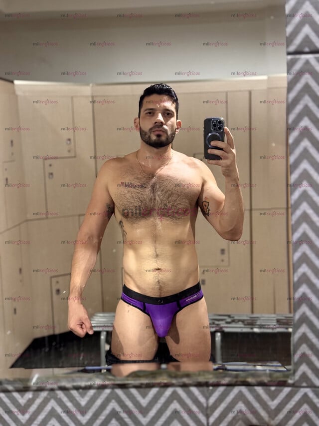 FOTOS DE TALL, BEARDED, MUSCULAR VERS 6 0 8.6 THICK BODY, BIG ASS, BIG DICK.