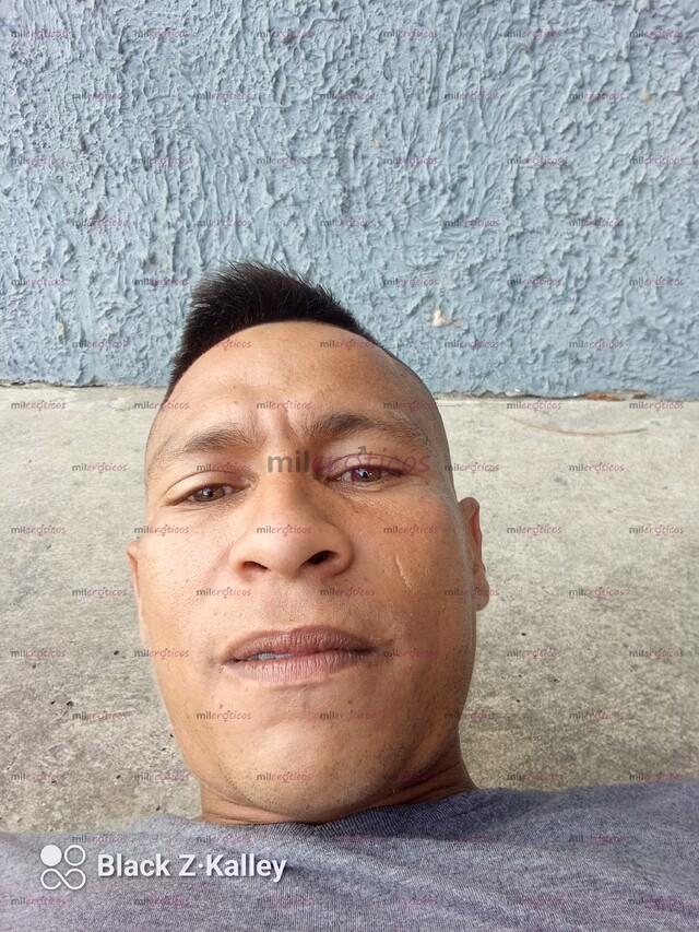 FOTOS DE ACTIVO COMPLACIENTE Y MUY CALIENTE ME GUSTAN TODO TIPO DE MUJERES DISPUESTO A VI