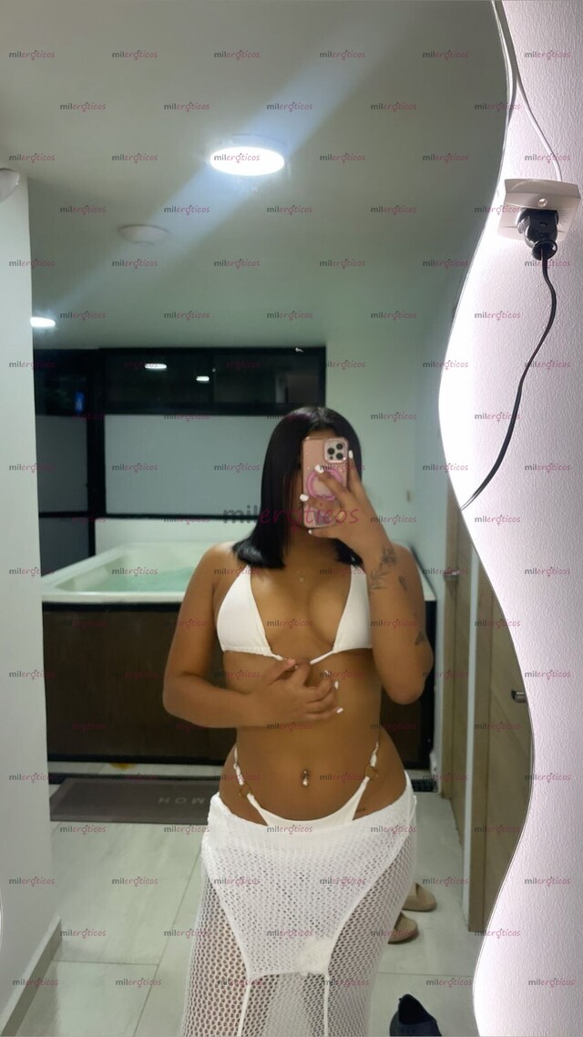 FOTOS DE JOVENCITA MORENITA DE 19 AÑITOS CABELLO NEGRO MUY COMPLACIENTE