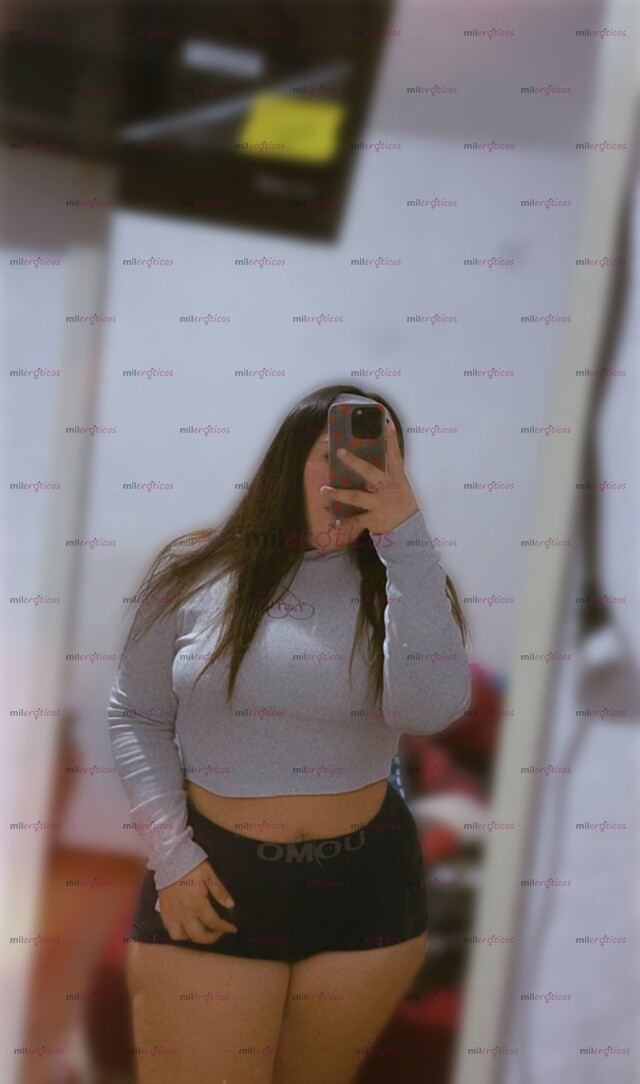 FOTOS DE TU CULONA FAVORITA ESPERO TE GUSTEN LAS NALGOTAS MI AMOR