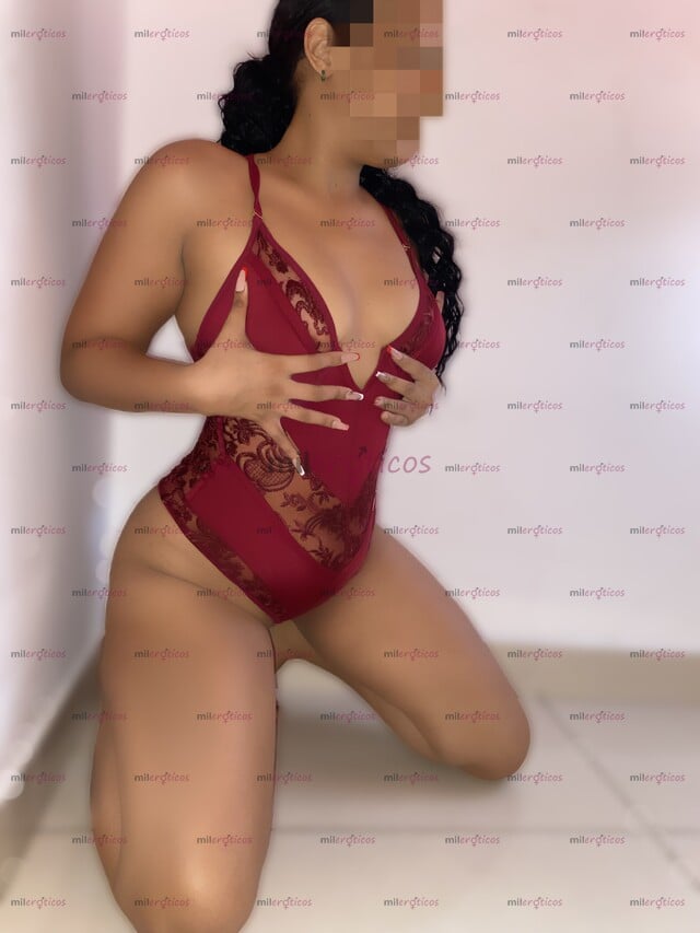 FOTOS DE REBECA HERMOSA JOVEN PELI LARGA, MORENITA APRETADITA EDUCADA COMPLACIENTE
