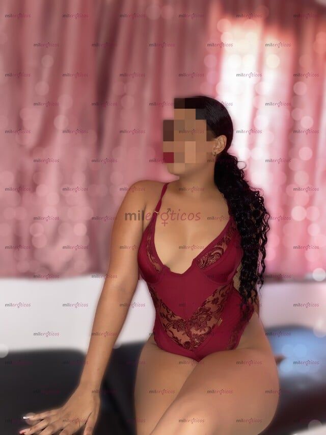 FOTOS DE REBECA HERMOSA JOVEN PELI LARGA, MORENITA APRETADITA EDUCADA COMPLACIENTE
