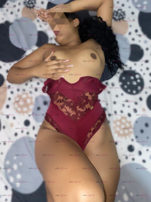 FOTOS DE REBECA HERMOSA JOVEN PELI LARGA, MORENITA APRETADITA EDUCADA COMPLACIENTE
