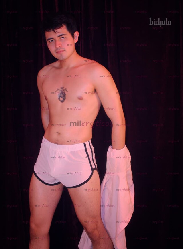 FOTOS DE CULON UNIVERSITARIO CALIENTE DISPUESTO A CUMPLIR TUS FANTASÍAS