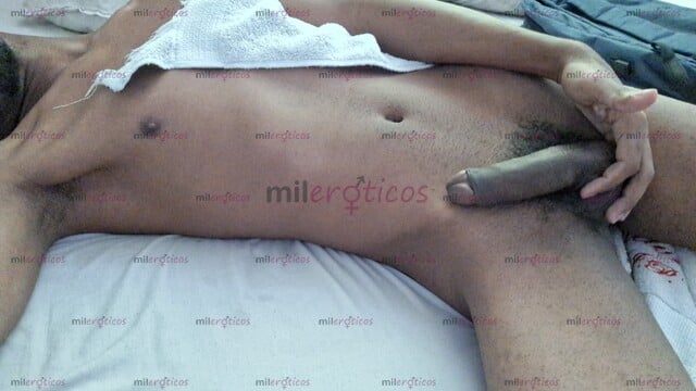 FOTOS DE MORENITO, SEXY Y MUY CALIENTE, CON UN CULO DISPUESTO A COMPLACERTE 3104961382