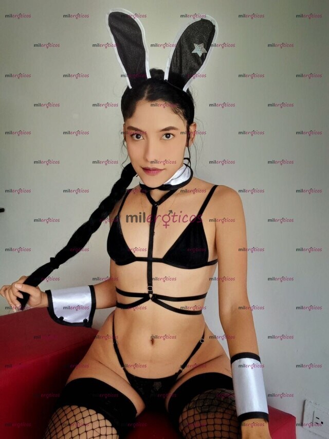 FOTOS DE HOLA SOY UNA CHICA MUY COMPLACIENTE TODITA PARA TI AMOR