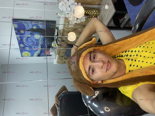 FOTOS DE POLLITO VERSÁTIL CON GANAS DE PASAR UN RATO AGRADABLE