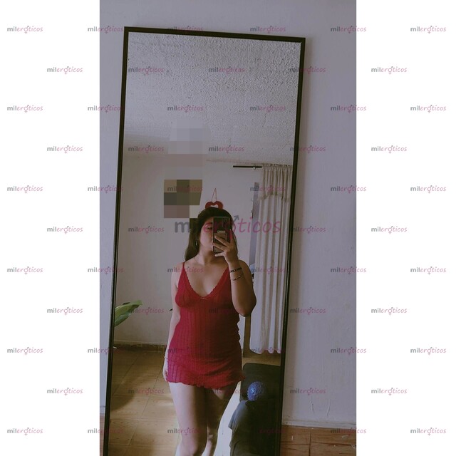 FOTOS DE SENSUAL Y PROVOCADORA, DEJANDO TODO A LA IMAGINACIÓN.