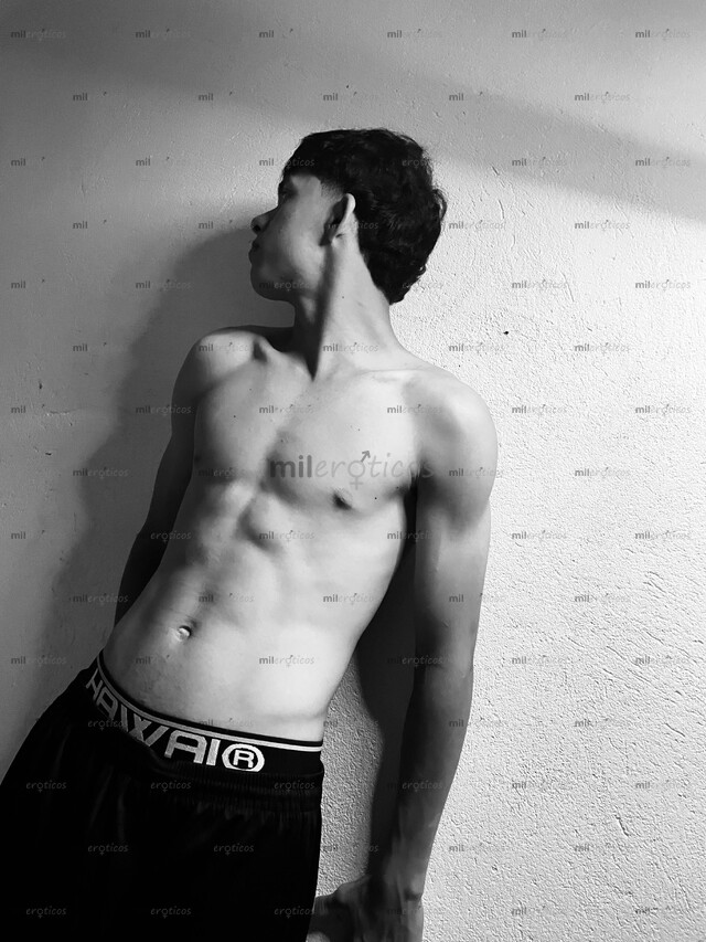 FOTOS DE TENGO LA LECHE EN MI CABEZOTA LA VAS A VENIR A SACAR?