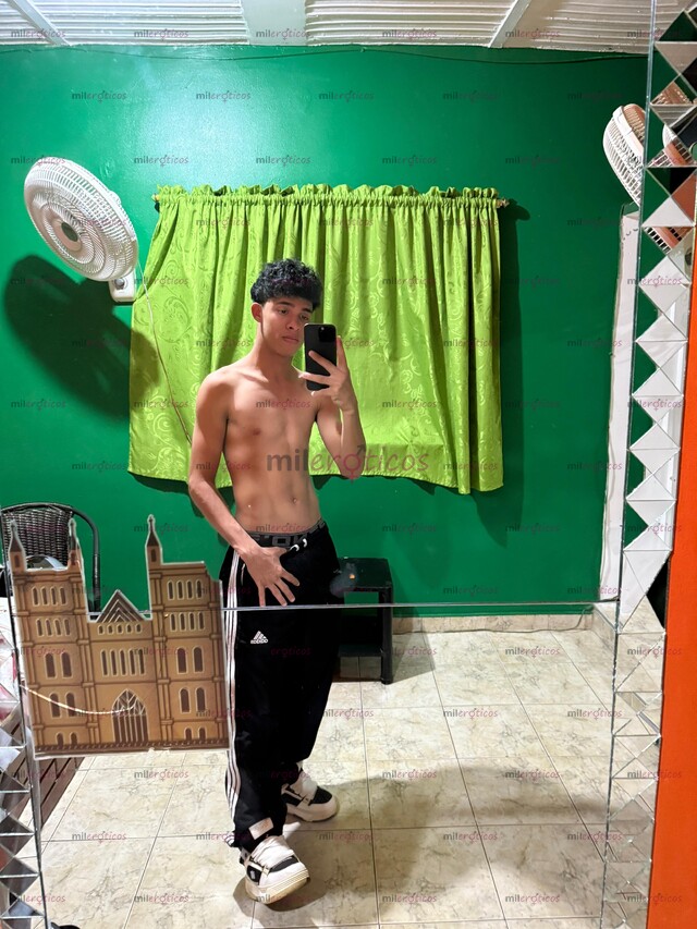 FOTOS DE TENGO LA LECHE EN MI CABEZOTA LA VAS A VENIR A SACAR?