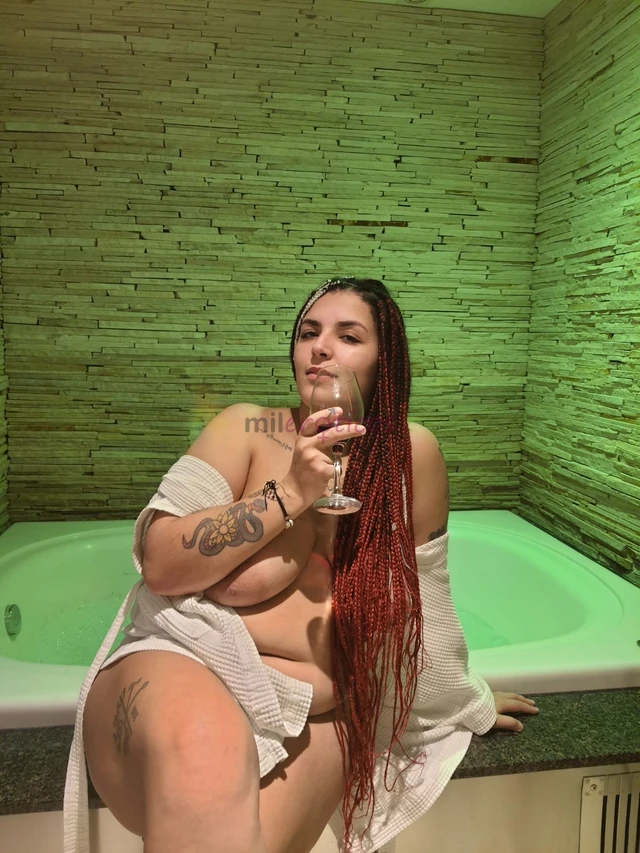 Fetichista amantes da seducao amo realizar desejos e te levar a loucura faco sexting com midias fixas conteudos personalizados tenho packs faco chamad...