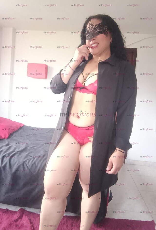 FOTOS DE LA DIOSA REBELDE DE TUS GUSTOS CULPOSOS SOLO DOMI