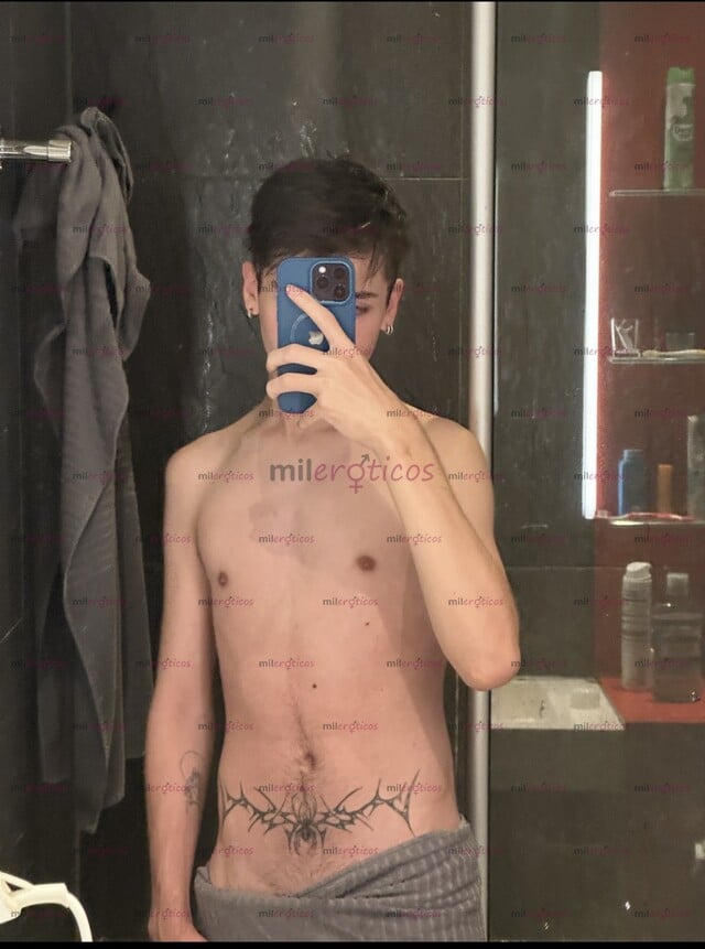 FOTOS DE UNIVERSITARIO, ASEADO Y DISPUESTO A COMPLACERTE