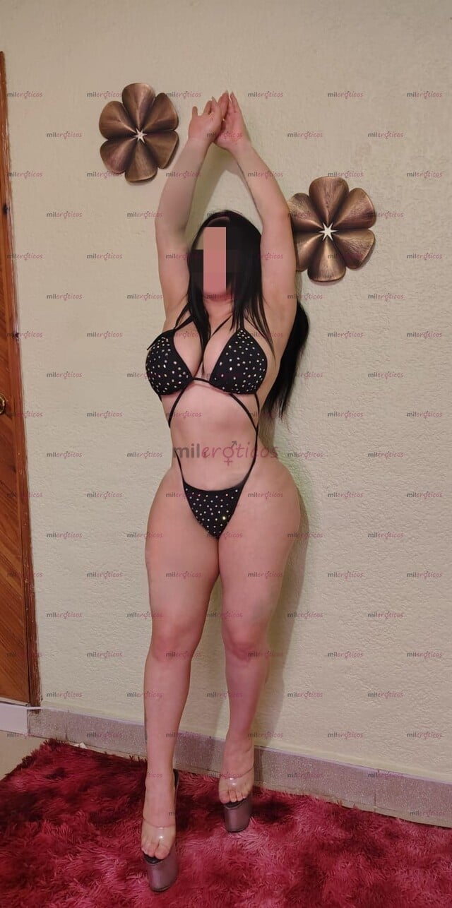 FOTOS DE SOY LO Q BUSCAS BEBÉ! UNA CHICA TETONA, CULONA CON GANAS DE PASARLA RICO!!