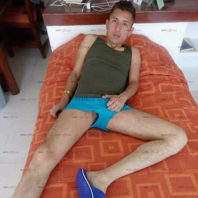 FOTOS DE JOVEN INTER CON CULITO TRAGA LECHE COMPLACIENTE O COMETE MI VERGA