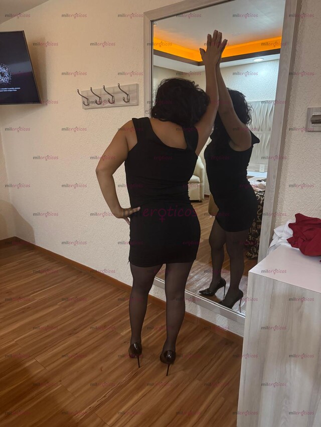FOTOS DE ATRACTIVA EJECUTIVA MILF CACHONDA, ACCESIBLE Y MUY COMPLACIENTE PARA CONSENTIRTE