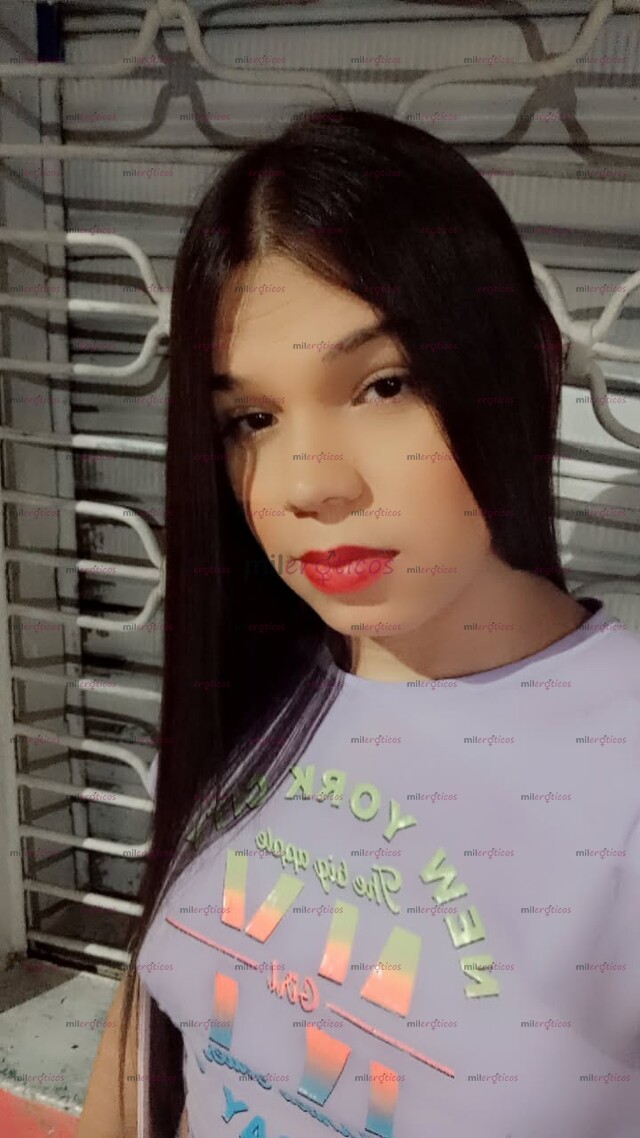 FOTOS DE HOLA SOY LOLA UNA CHICA TRANS 100% PASIVA DISPUESTA A COMPLACERTE