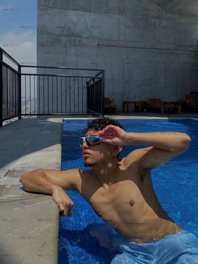 FOTOS DE NIÑO DE 18 AÑITOS CON UNA VERGA 20 CM Y CULON Y MORENITO