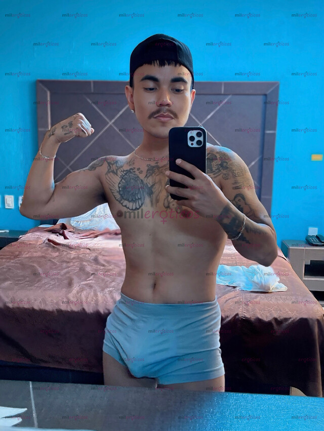 FOTOS DE BRANDON CHACAL COMPLACIENTE Y MUY ARDIENTE