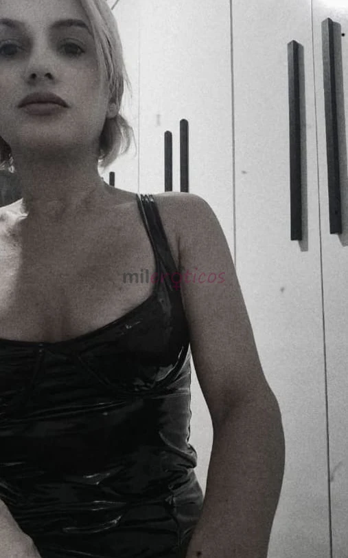 Dominadora real rainha lili sp 15 anos de experiencia no fetiche aqui nao tem amadorismo apenas dominacao seria para quem sabe o que quer servicos dom...