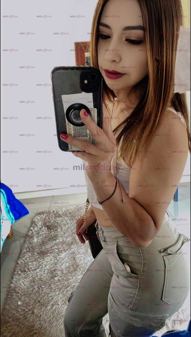 FOTOS DE TENGO 20 AÑITOS PAPI. SOY UNA BELLISIMA MUÑEQUITA MUY ANGELICAL... APRETADITA...