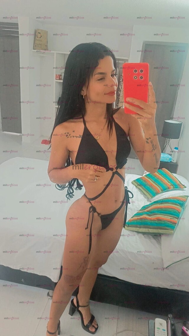 FOTOS DE COMPLACIENTE Y EXPERTA EN LA CAMA, LUNA RECIÉN LLEGADA A LA CIUDAD