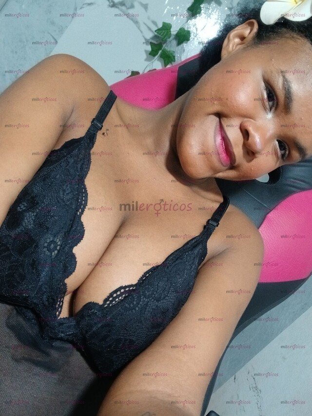 FOTOS DE SOY UNA MORENA RICA DISPUESTA A COMPLACER EN TODO EN LA CAMA TODO DISCRETA
