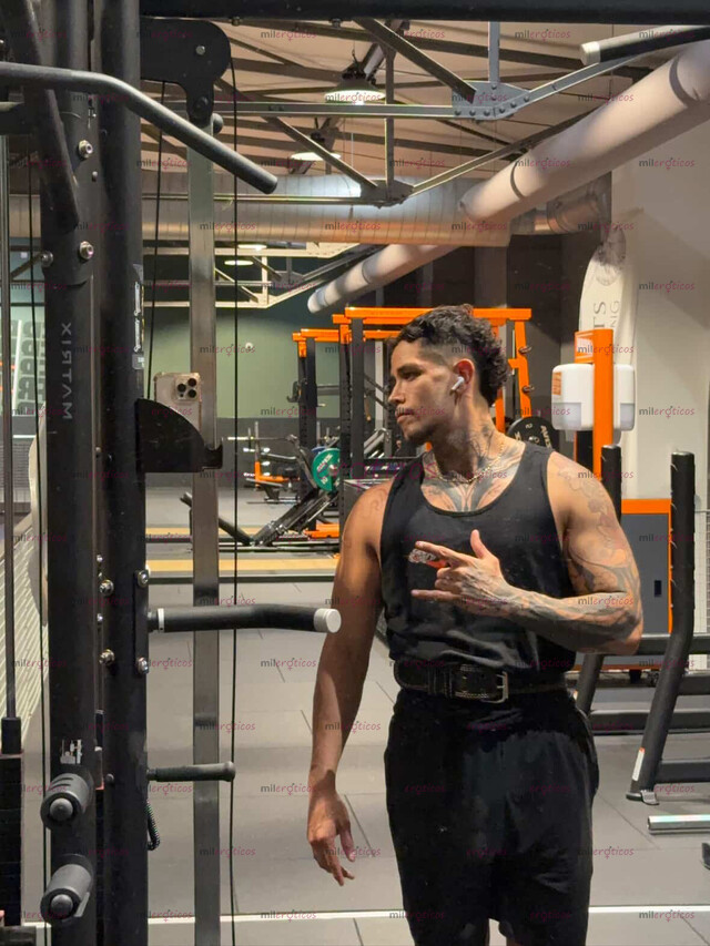 FOTOS DE COLOMBIANO DISCRETO MACHIN DISPONIBLE PARA TI