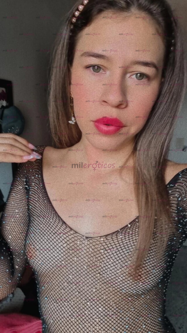 FOTOS DE HERMOSA RUBIA, BLANCA, DELGADA, OJOS VERDES, ME ENCANTA EL SEXO, TRATO DE NOVIOS