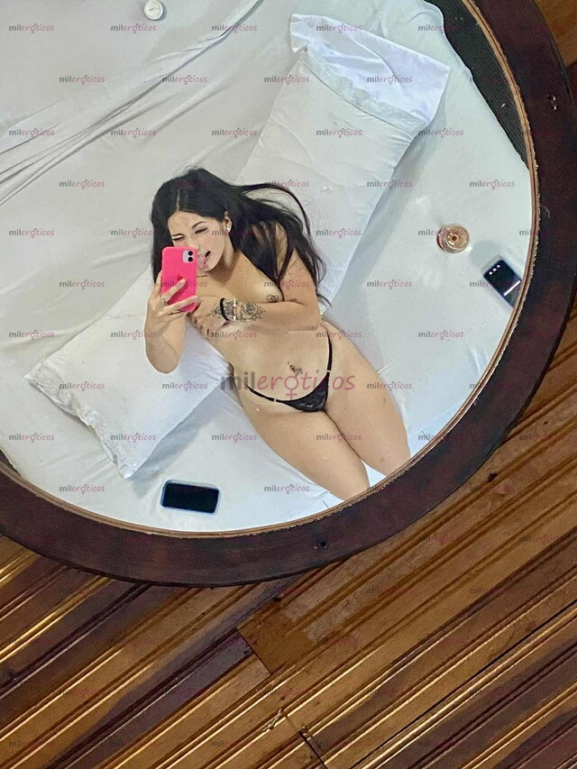 FOTOS DE ISABELLA FLACA Y DELICIOSA BLANQUITA LLENA DE LUJURIA Y PLACER