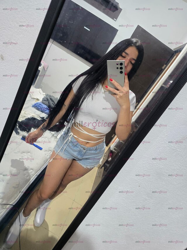 FOTOS DE LISTA PARA SER TU PERRITA EN LA CAMA Y TRAGARME TODA TU LECHE PAPI